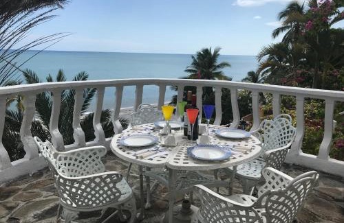 Boca Corona Hotel | Pet-Friendly CafeGourmetPtaCorona with Ocean Views & Pool