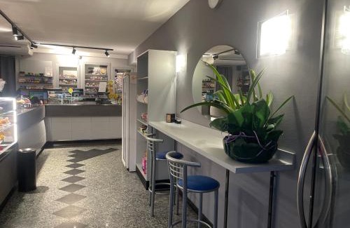 San Zaccaria House | Cozy Caffetteria dell'Angolo: Pet-Friendly & Breakfast Included