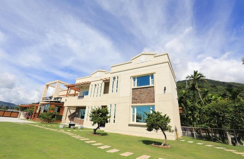 Ji'an House | Welcoming Cai Feng B&B: Family-Friendly with Great Dining