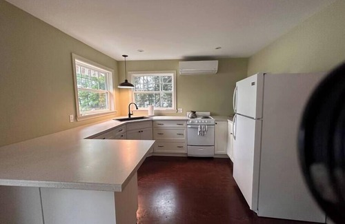 Kings County House | Experience CAIA Lakeside Retreat - Pet Friendly & Ocean View