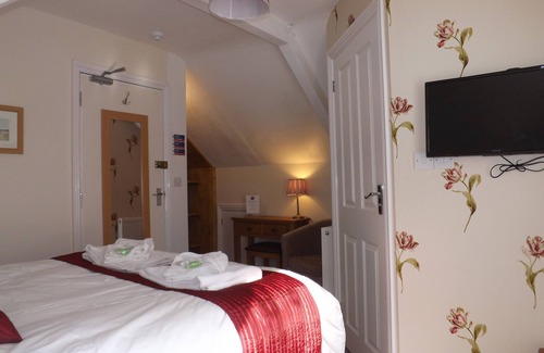 Hele Bed & Breakfast | Guest Rated: Cairn House with Family-Friendly Amenities