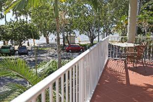 Holloways Beach Apartment | Inviting Cairns Beach Resort with Oceanfront Views & Pool
