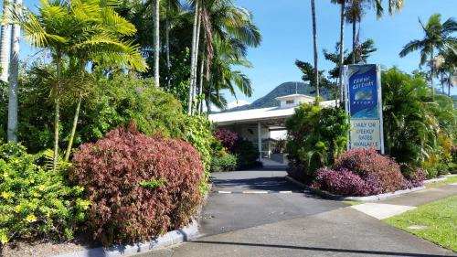 Woree Resort | Discover Cairns Gateway Resort: Family-Friendly Oasis