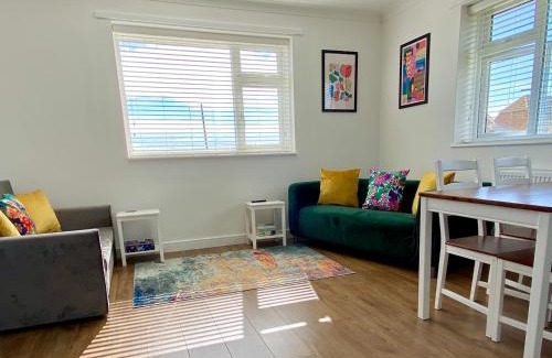 Peacehaven Apartment | Pet-Friendly Cairo House - Guest Rated 9.6/10 for Comfort