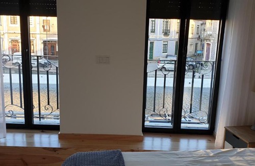 Aveiro House | Experience Comfort at Cais dos Mercantéis City House