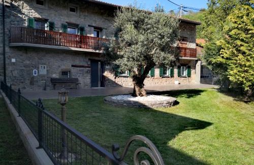 Deskle Apartment | Caissa: A Timeless Retreat with Family-Friendly Amenities