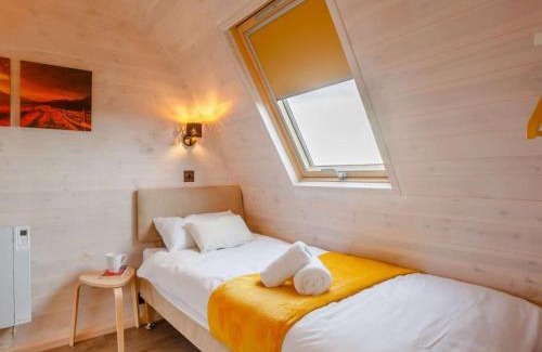 North Watten Ski Chalet | Experience Caithness View Farm Lodges with Family-Friendly Comfort