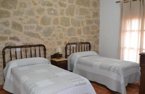 Arnes House | Pet and Child-Friendly Retreat at Cal Badat Hotel