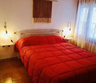 Tremp House | Family-Friendly Retreat at Cal Boix - Rated 10/10 by Guests