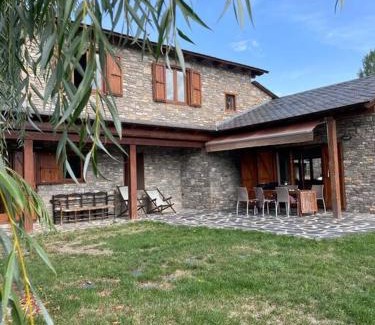 Guils de Cerdanya Ski Chalet | Experience Cal Fray: Pet-Friendly Retreat in Puigcerdà