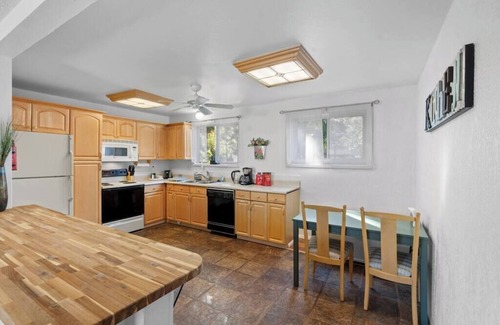 Loveland House | Spacious Family Retreat with Pool & Full Kitchen - 9.8/10