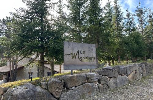 Castellar del Riu Ski Chalet | Pet-Friendly Retreat at Cal Manubens: Rated 10/10 by Guests