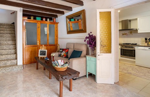 Palamos Villa | Discover Cal Marxant A 1: Pet and Child Friendly Retreat