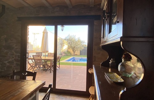 Puigcercos Cottage | Cal Nenot: Private Pool Cottage with Montsec Views