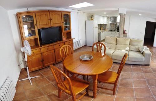 Montblanc House | Exceptional Cal Pere de L'Onclet: 4-Star Family Retreat