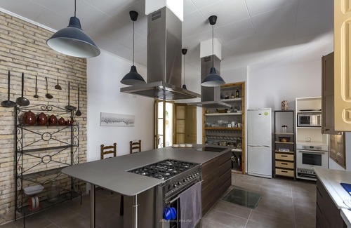 Ginestar Villa | Cal Pubill Manor: Oceanfront Escape with Spa & Pool