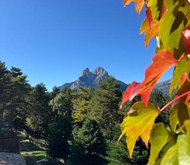 Saldes Ski Chalet | Exceptional Cal Roig - Pedraforca: Pool & Family Friendly