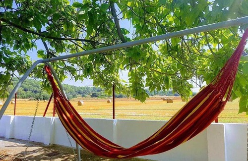 Crespia Bed & Breakfast | Experience Cal Rusc: Pet-Friendly Rural Retreat with Ocean Views