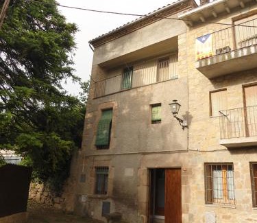 Alpens House | Family-Friendly Retreat at Cal Son - Guest Rated 8/10