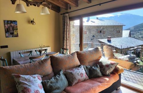 Olopte House | Family-Friendly Stay at Cal Teler-Rufiandis - Rated 9.3/10