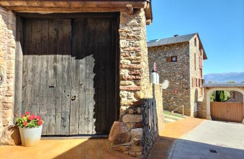 Olopte House | Family-Friendly Stay at Cal Teler-Rufiandis - Rated 9.3/10