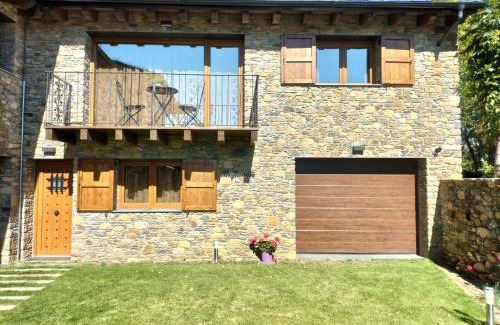 Olopte House | Family-Friendly Stay at Cal Teler-Rufiandis - Rated 9.3/10