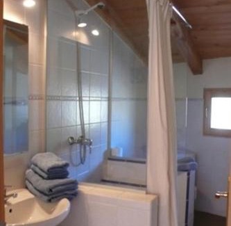 La Vansa I Fornols Apartment | Discover Cal Tomàs: Pet and Child-Friendly Retreat
