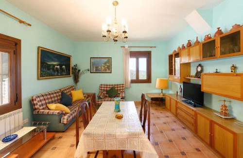 Castellet i la Gornal Villa | Cal Vimon
