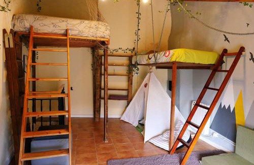 Tremp House | Family-Friendly Cal Xulipa in the Heart of Tremp