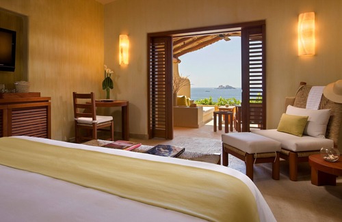 Ixtapa Hotel | Experience Cala de Mar Resort & Spa: 5-Star Ocean Views