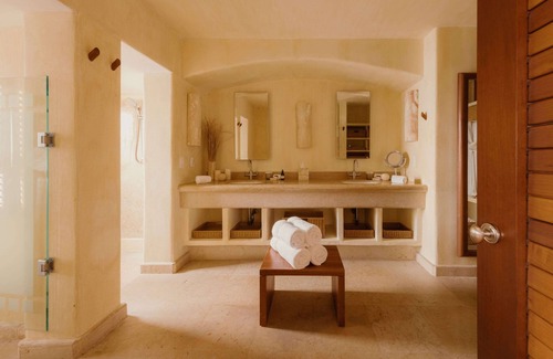 Ixtapa Hotel | Experience Cala de Mar Resort & Spa: 5-Star Ocean Views