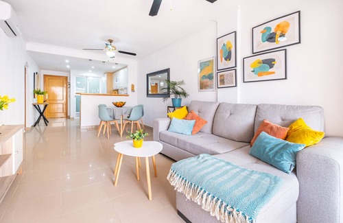 Villajoyosa Apartment | Cozy Cala Esmeralda 6-F Apartment Steps from Playa La Cala