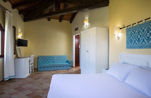 Cardedu Hotel | Relaxing Cala Luas Resort: Ocean Views & Spa Retreat