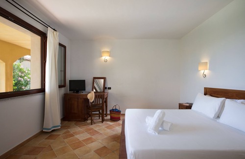Cardedu Hotel | Relaxing Cala Luas Resort: Ocean Views & Spa Retreat