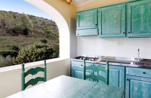 Sos Alinos Apartment | Relax at Cala Viola with Ocean Views and Pet-Friendly Amenities