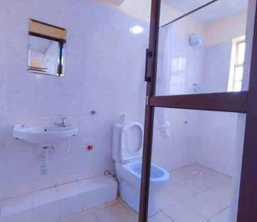 Migori Hotel | Scenic Calabash Hotel in Migori with Pool & Ocean Views