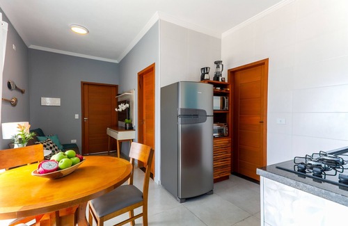 Jabaquara Apartment | Top-Rated Calamar Flats in Paraty with Pool & Breakfast