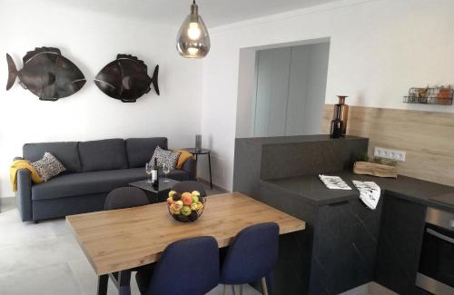 Son Servera Apartment | Calamilloraptm2: Oceanfront Bliss with Top Guest Ratings