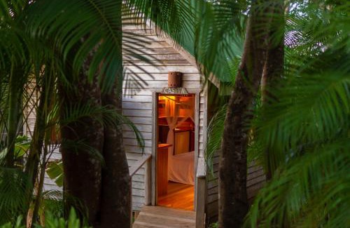 Manzanillo Hotel | Exceptional Calamocha Lodge: Pet Friendly & Family-Oriented