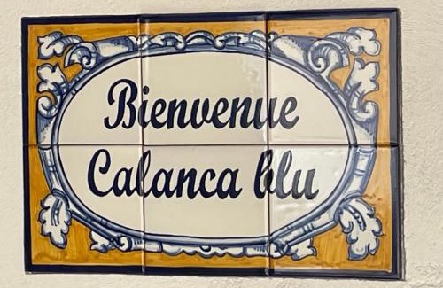 Cuges-les-Pins Apartment | Calanca Blu: Grand Apartment with Pool & Ocean View