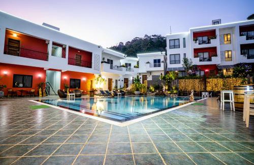 Krong Kaeb Hotel | Relax at CALAO Kep Residence Hotel: Oceanfront Bliss Awaits