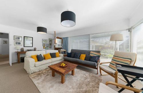 Waikanae House | Relax at Calapso Cottage - Family-Friendly Beach Getaway