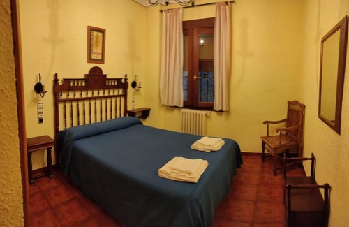 Yeste House | Pet-Friendly Oceanfront Retreat at Calar de la Sima