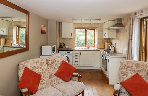 Redbrook Cottage | Pet-Friendly Calcott Annexe: Family-Friendly Stay in Whitchurch