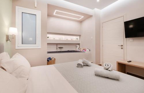 Rafina-Pikermi Apartment | Caldera Hotel: Ideal Location Near Athens & Oceanfront Views