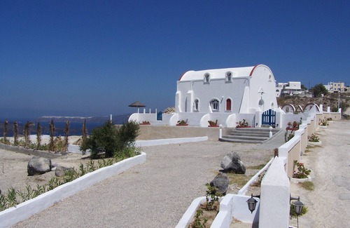 Megalochori Villa | Discover Caldera View Private Villa with Pool and Spa
