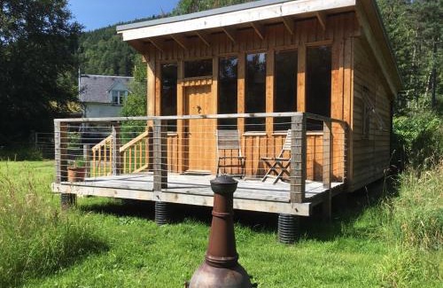 Cannich Ski Chalet | Pet-Friendly Caledonian Glamping: Rated 9/10 by Guests