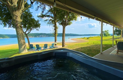 Beaver Shores House | Retro Waterfront Retreat with Lake Views & Spa Amenities