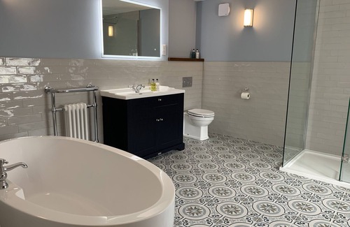 Hunstanton Hotel | Caley: Top-Rated Stay with Family-Friendly Amenities