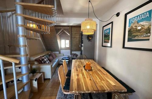 Sallent de Gallego Apartment | CASA CALEYDOS - Cozy Duplex with Free WIFI & High Ratings
